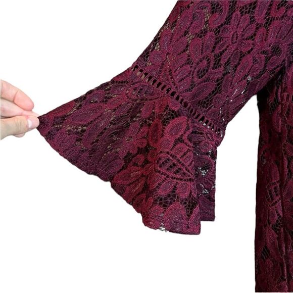 NWT! Liz Claiborne lace blouse - Picture 3 of 13